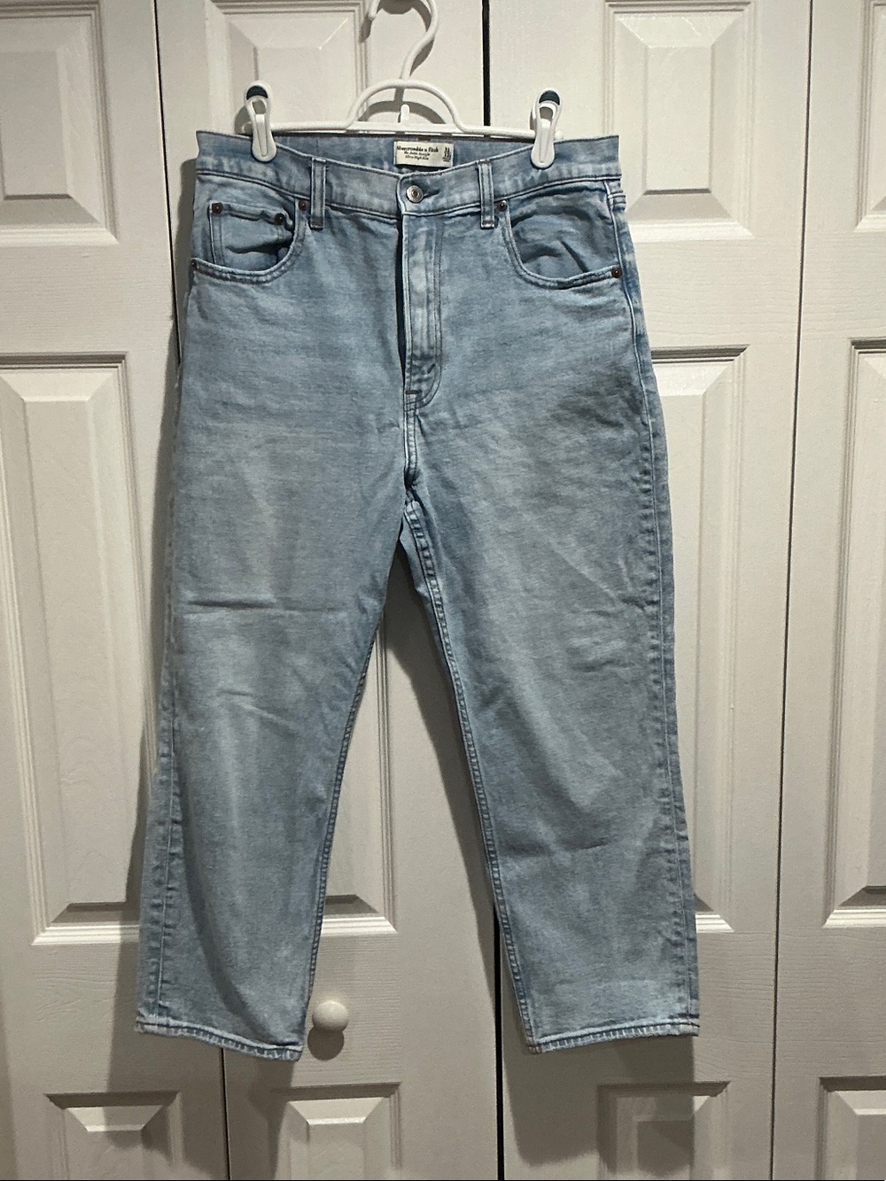 Abercrombie & Fitch Light Wash High-Rise Women's Jeans